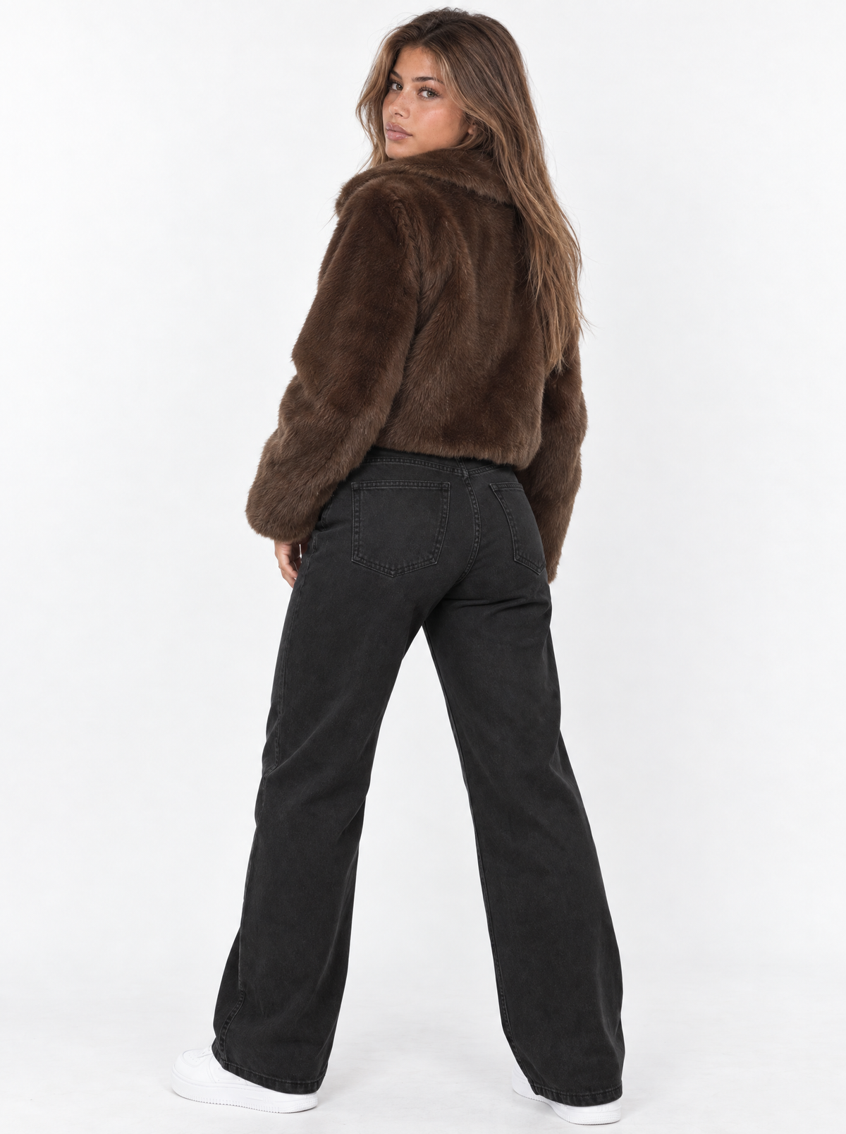 Braun -Cropped-Kunstfelljacke mit breitem Kragen